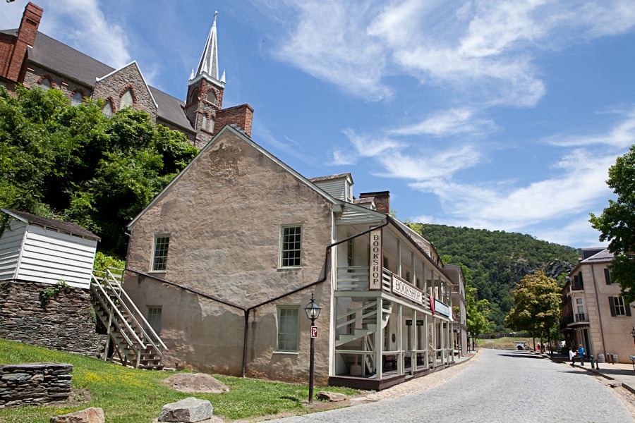 buildings dot a hill at harpers ferry, wv