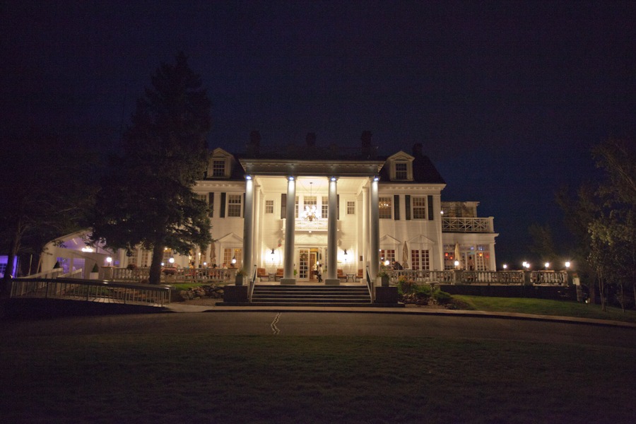 night photo of the manor house