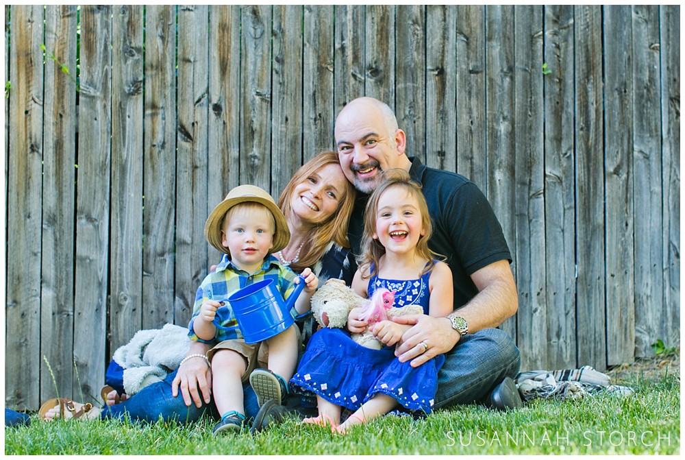 boulder-colorado-family-portrait-photography-by-fence